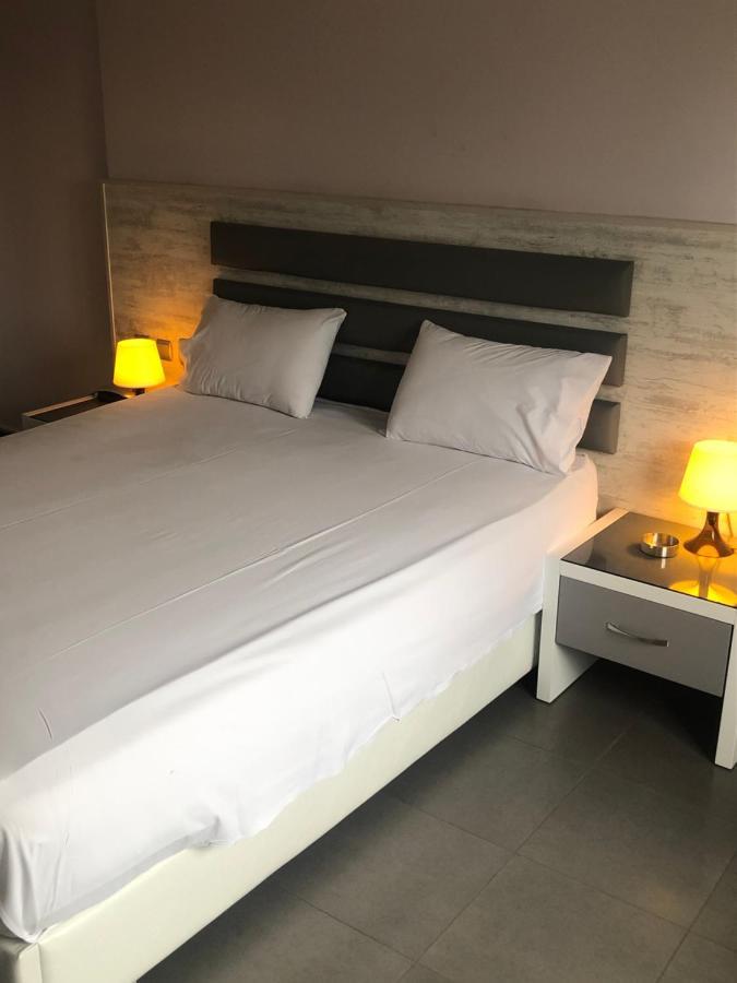 Αφροδίτη Hotel Neon Rysion 外观 照片