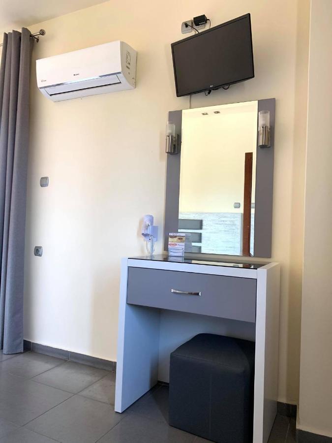 Αφροδίτη Hotel Neon Rysion 外观 照片
